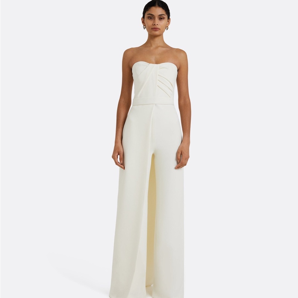 Elegant Safiyaa Strapless White Jumpsuit - Picture 3 of 13
